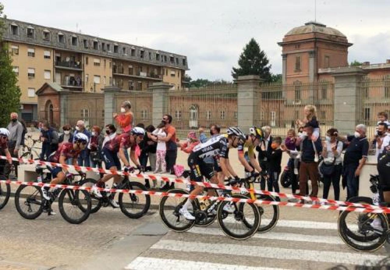 Cresce la febbre del Giro che tornerà in Piemonte Dopo le dolomiti, le salite della valsesia
