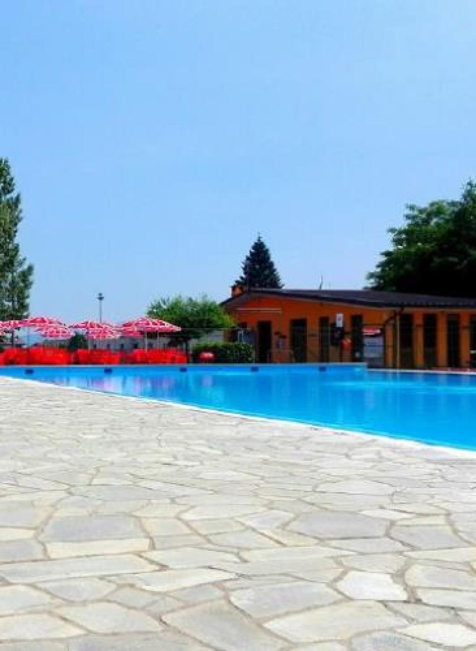 Dal Canavese per sistemare campi e piscina