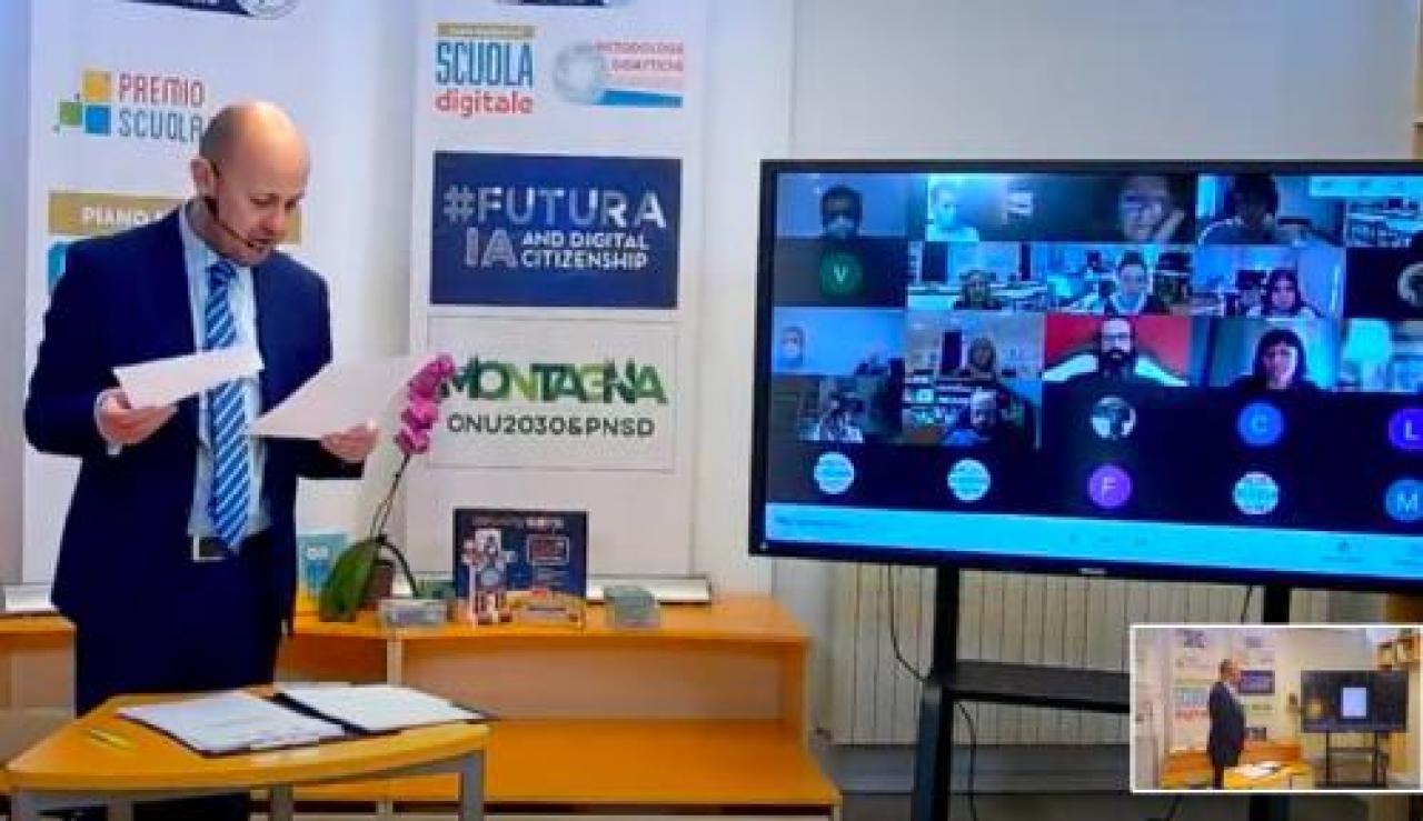 I ragazzi del Soleri Bertoni in finale nel concorso della “Scuola digitale”