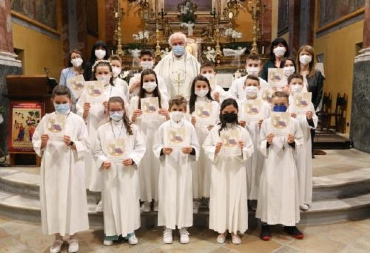 Manta, comunioni e cresime