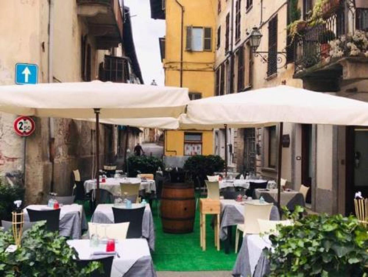 Nella suggestiva via Vacca sboccia il dehors della Ca’ Noa