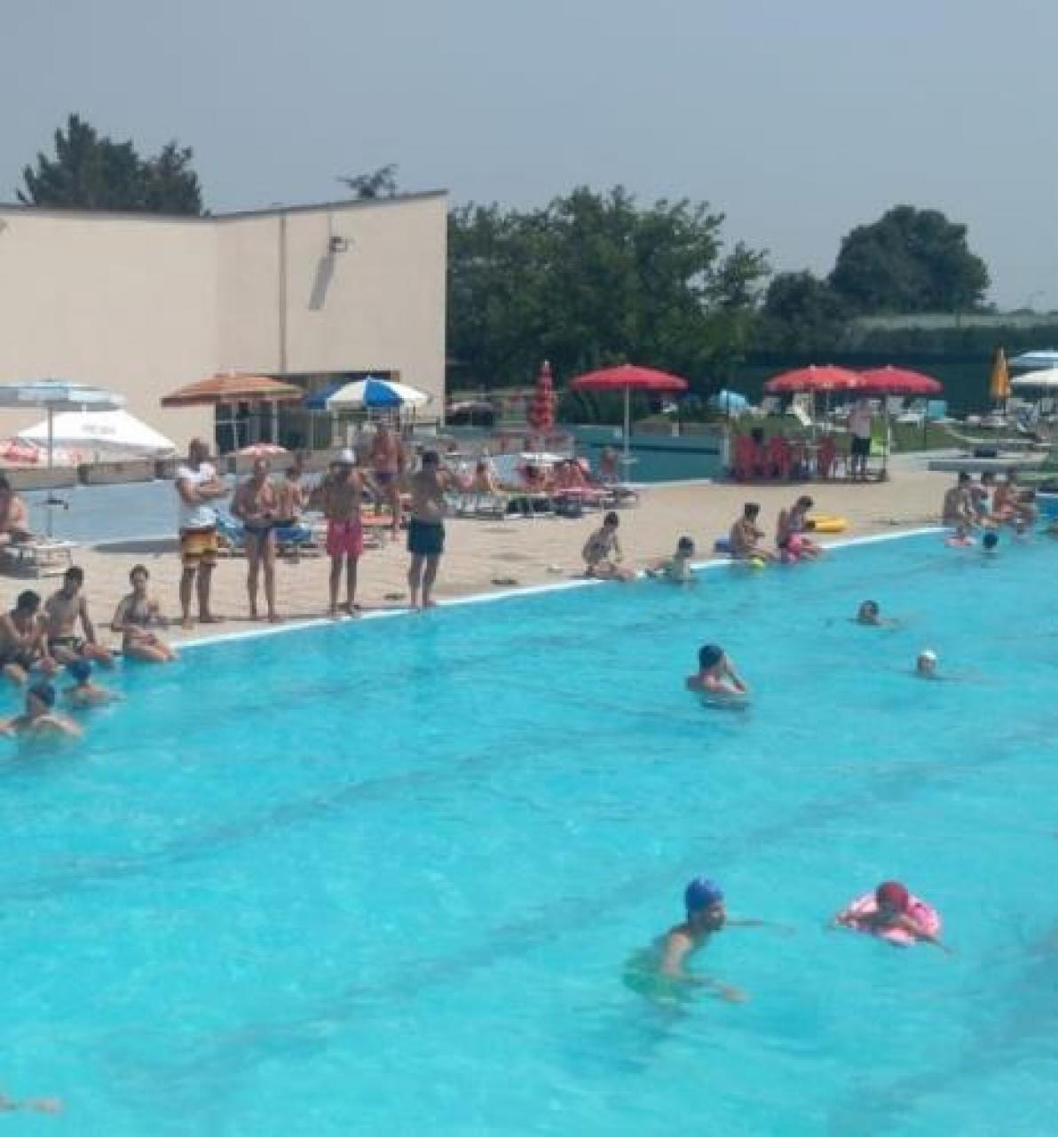 Palestre e piscine pronte a riaprire Ma il conto pagato è salatissimo a colloquio con i gestori degli impianti, fermi da dieci mesi: «speriamo nell’estate»