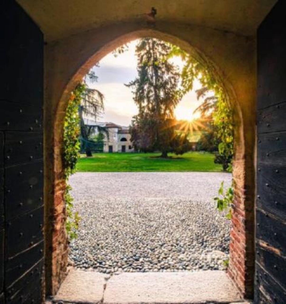 Riapre il castello di Manta