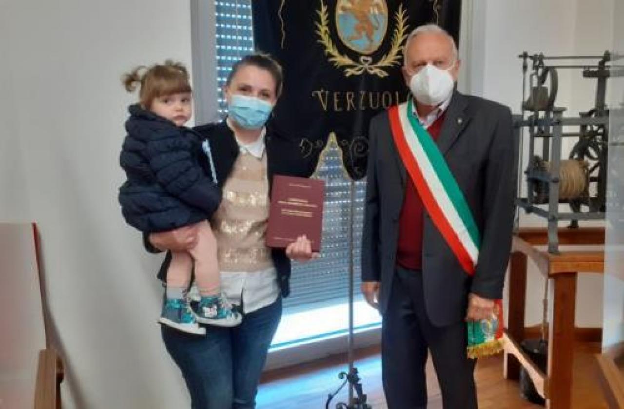 Verzuolo, Ara Romina ora è una cittadina italiana