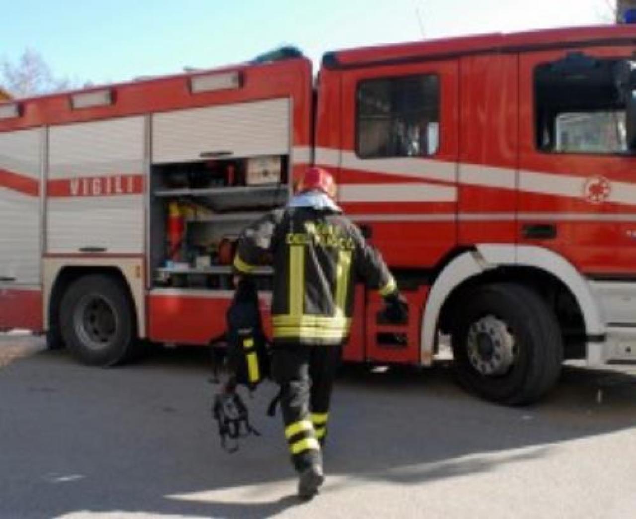 Villafalletto, camion si scontra con trattore