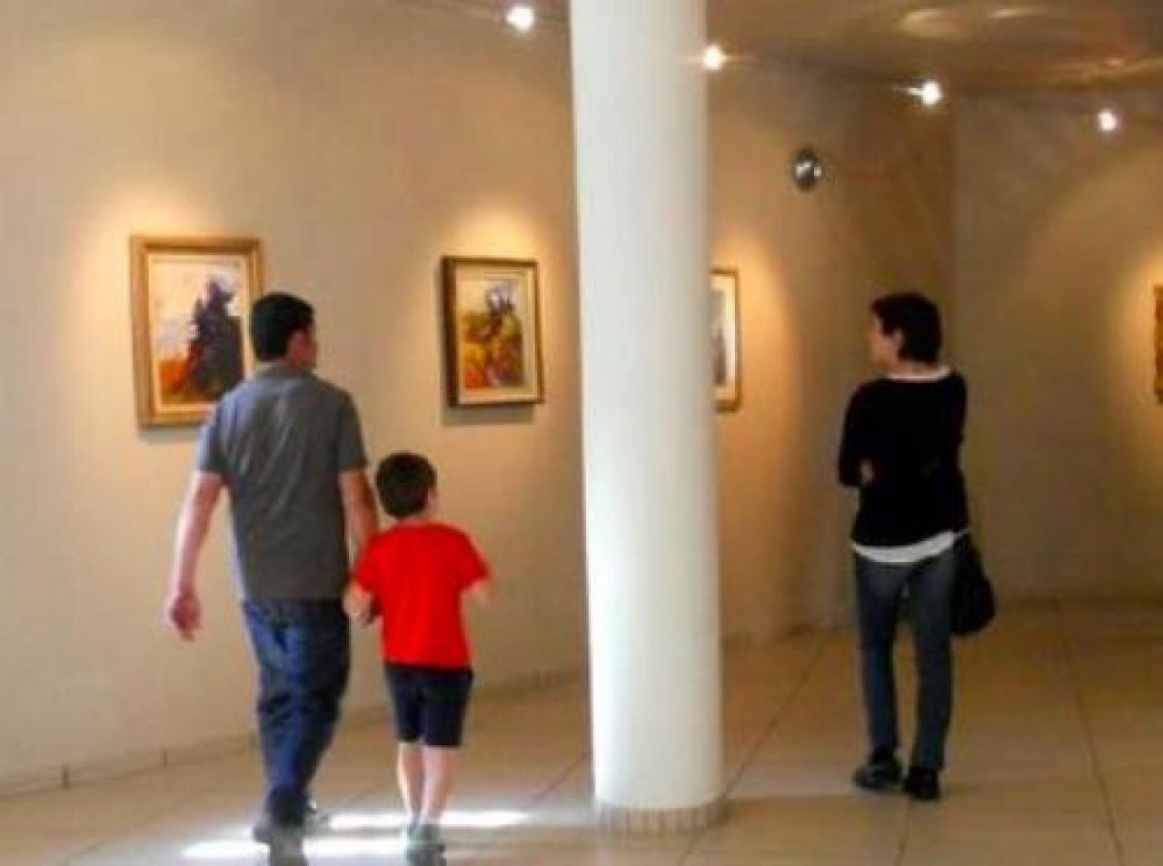 Busca cerca giovani ciceroni