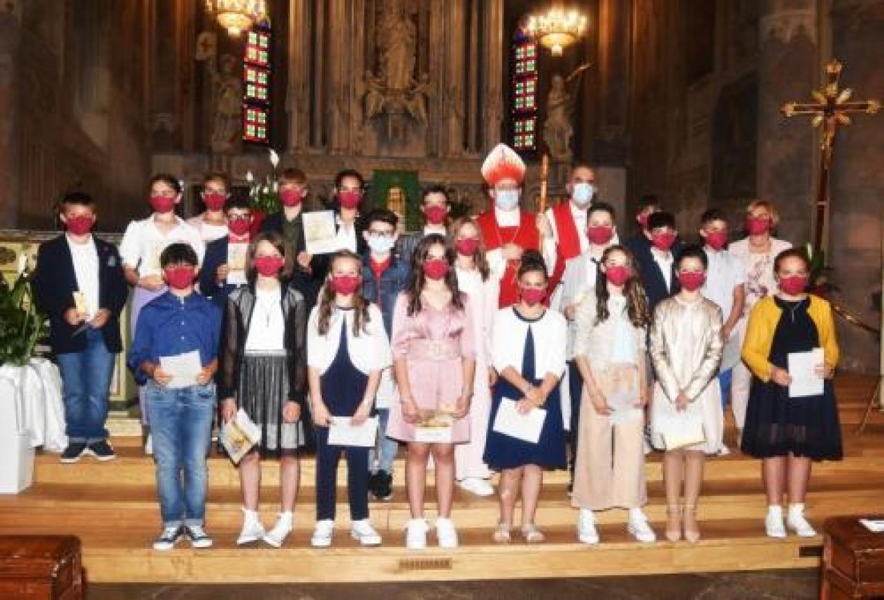 Envie: cresime celebrate a revello