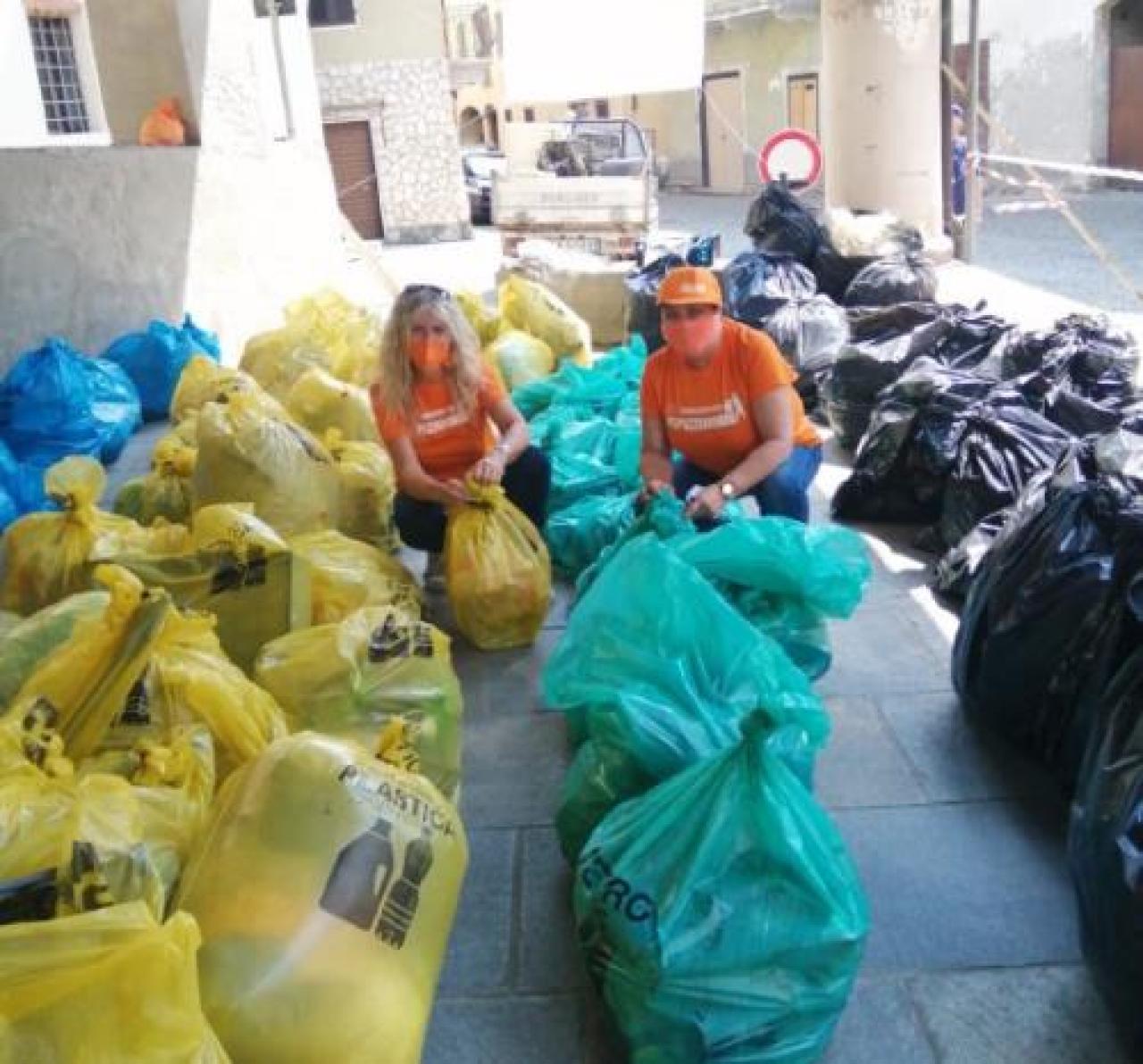 Le famiglie raccolgono 1400 kg di rifiuti