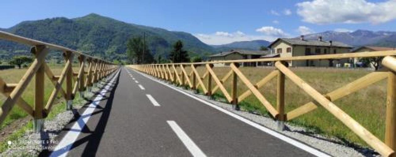 Via della Pietra, si parte