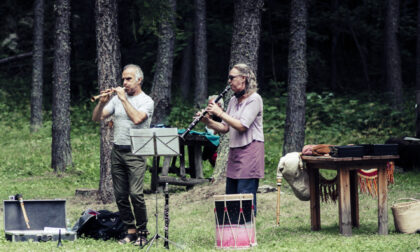 “Occit’amo” in Valle Varaita tra musica dei Pirenei e percussioni del fondatore dei Mau Mau
