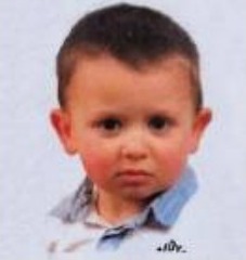 La tragedia di via Creusa: il piccolo Andrea muore a 2 anni in un incidente sul trattore