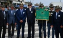 L’applauso di Rimini agli alpini Centinaia giunti dal Saluzzese