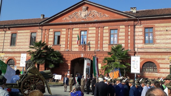 Oltre mille artiglieri dell’Aosta sfileranno domenica in centro