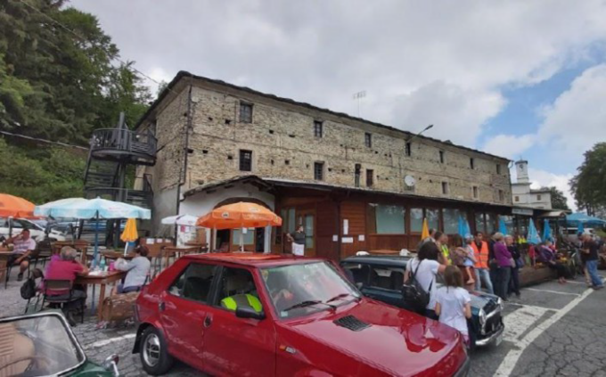 «Lasciate i parcheggi vicino al santuario»