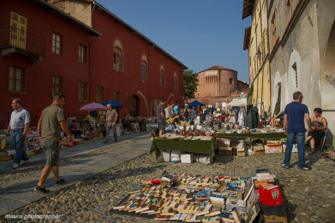 Domenica torna “Svuota la cantina»