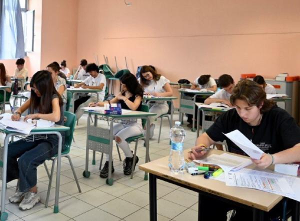 Maturità, terza prova al Soleri primi colloqui orali per gli altri i primi esiti a fine settimana
