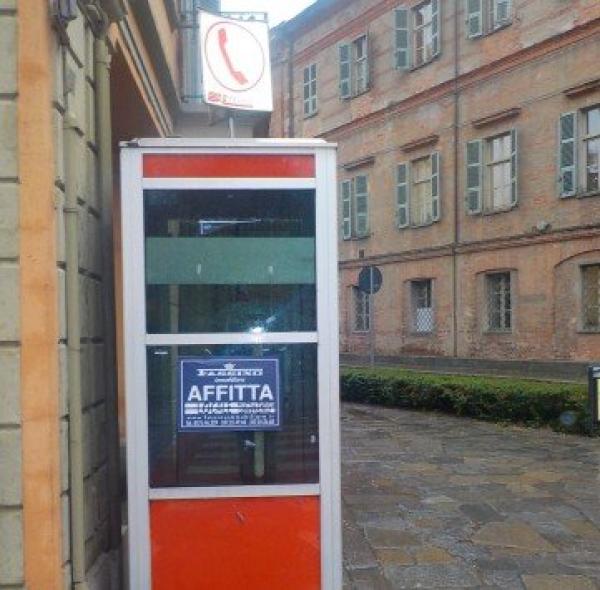 Addio alle ultime cabine telefoniche