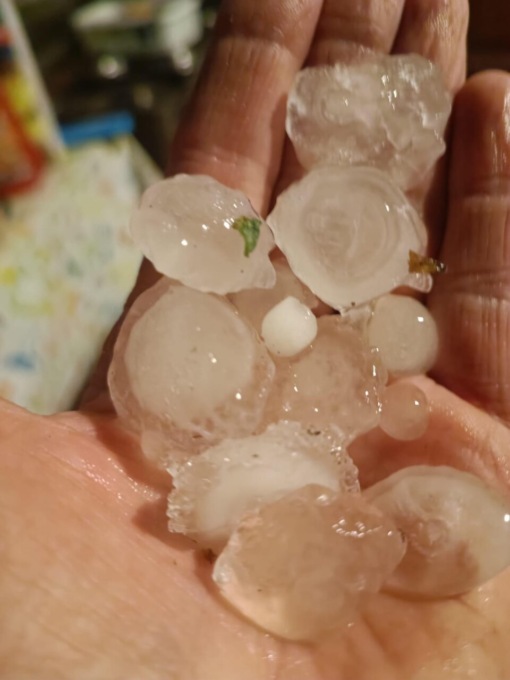 Copiosa grandinata a Bagnolo Piemonte e nel cuneese