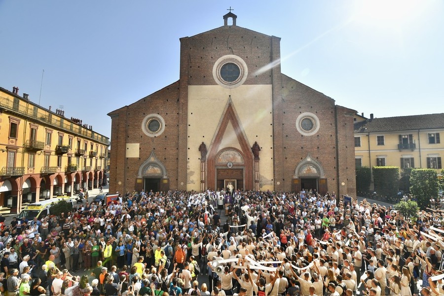 duomo saluzzo madre elvira