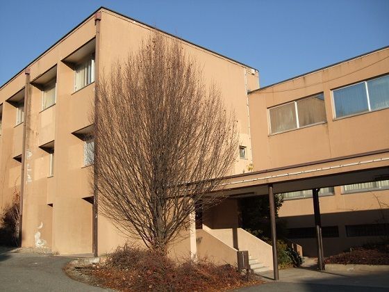 Non bastano i fondi per la scuola media