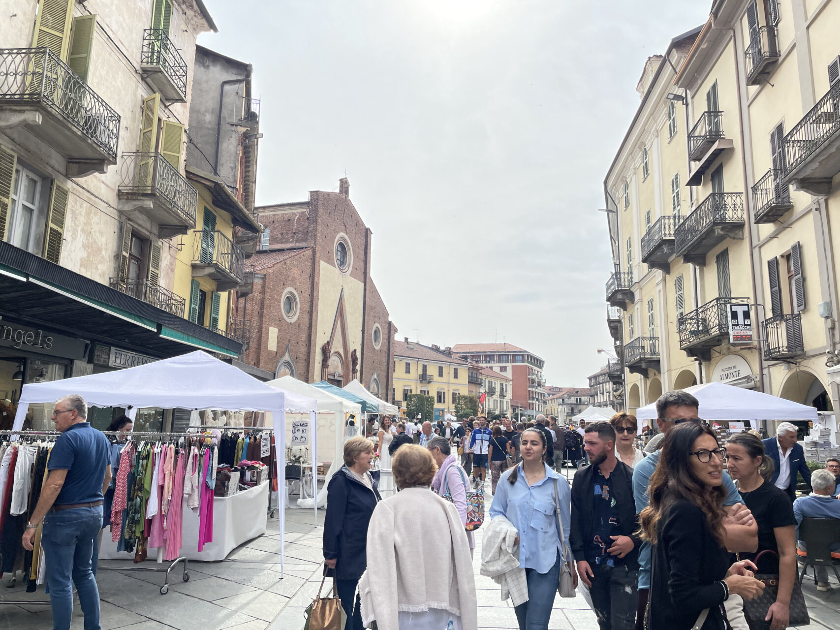 negozi in strada Saluzzo