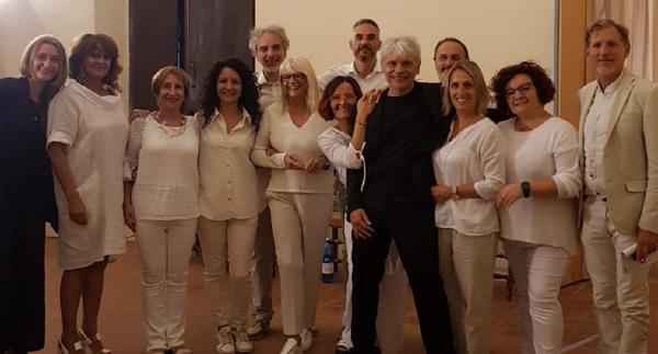 Dodici attori all’antico monastero di Manta