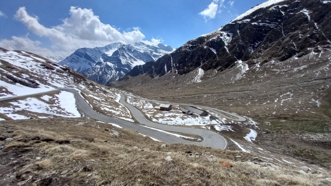 Il Colle dell’Agnello riapre per Halloween e chiude dal 2 novembre
