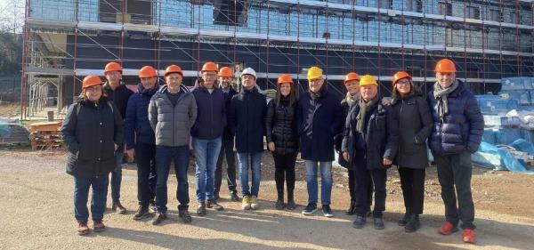 Il cantiere-scuola procede Gallo: «A settembre qui tutte le lezioni»