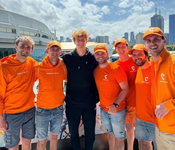 La favola del fan club nato a Revello in centinaia alla Nuvola Lavazza