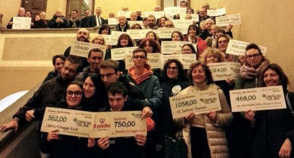 Scuole e associazioni premiate dal Fitwalking