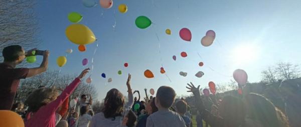 I bimbi pedalano in allegria per la Festa del Papà