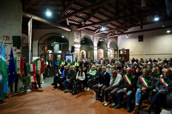 Bagno di folla per Veltroni a Saluzzo il 25 aprile
