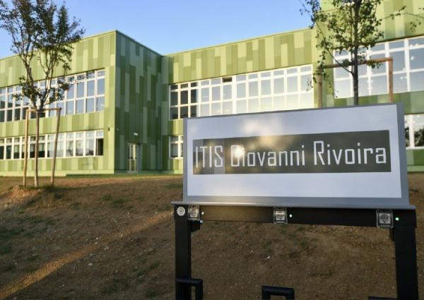 Furti a scuola, deferiti tre studenti dell’Itis