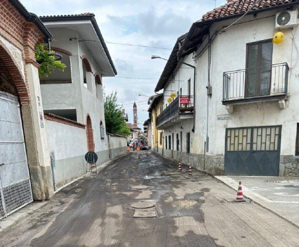 I primi 150 mila euro di asfalto a Villafranca