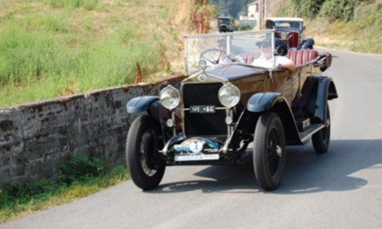 Auto d'epoca alla mostra dell'Antiquariato di Saluzzo