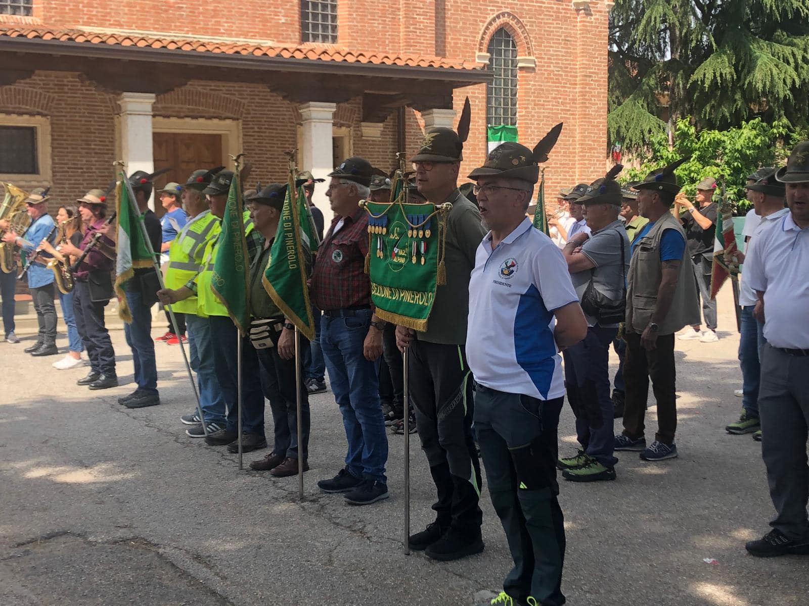 buttigliero alpini alzabandiera