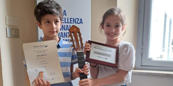 Baby fenomeni della chitarra Un trionfo per Revello a Biella