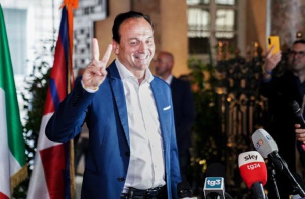 Alberto Cirio “acclamato” governatore