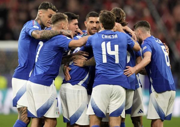 Europei, il calcio in cattedra L’Italia sogna un arduo tris
