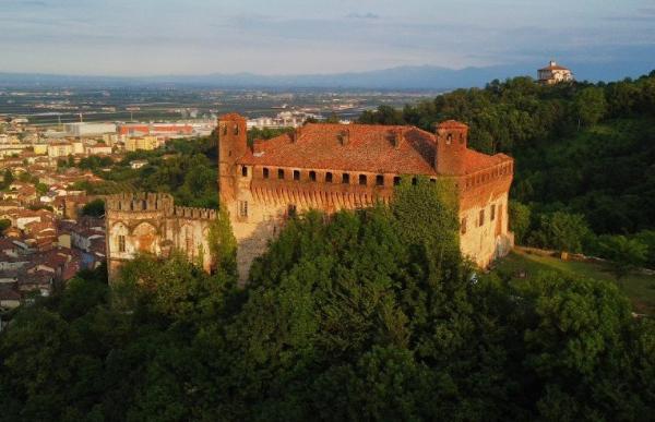 Su il sipario dell’estate alla Villa di Verzuolo