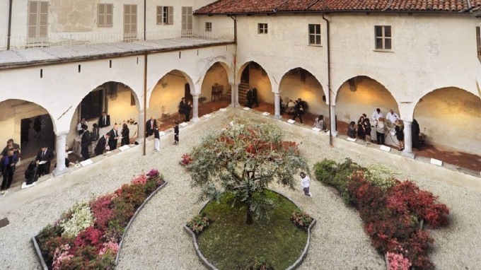 Il Chiostro di San Giovanni luogo delle cene estive del ristorante Castellana