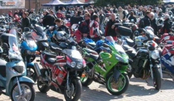 Motoraduno sotto la Rocca