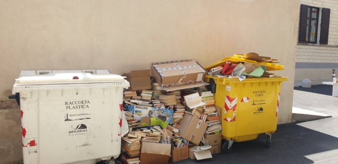 Rifiuti a Villafalletto, il sindaco minaccia azioni legali