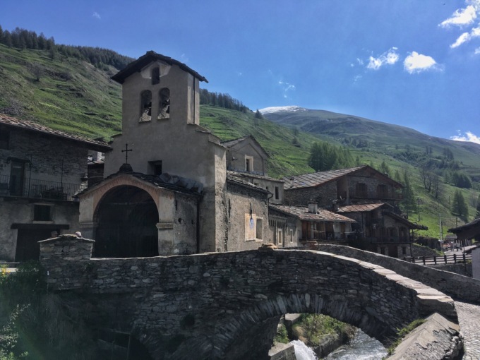 Fuochi sul lago e Caccia al tesoro Pontechianale per famiglie
