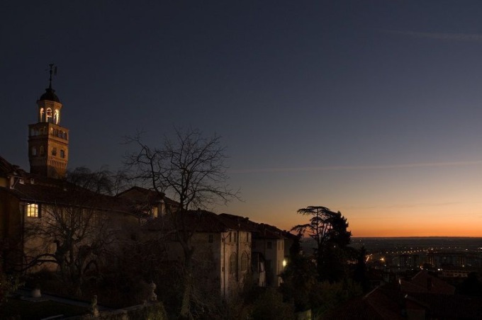 Passeggiata serale nella città vecchia