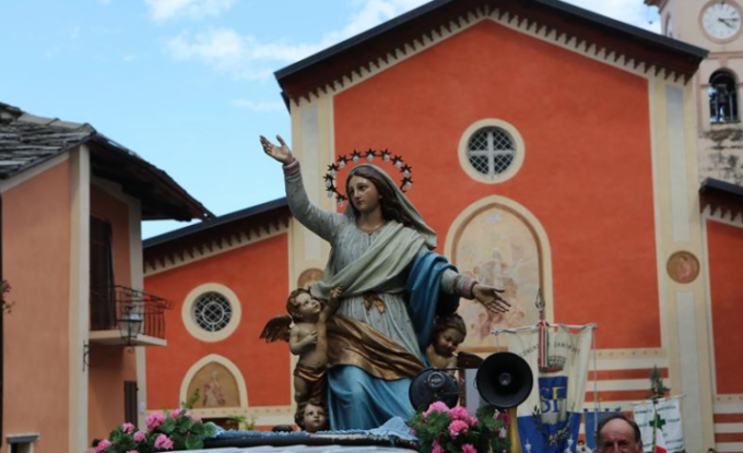 La festa giovani dei colori apre l’Agosto Sanfrontese