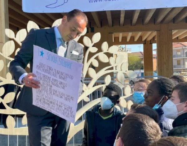 Scuole: «Busca ha dato il meglio, la prima campanella una festa»