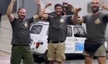 I tre ragazzi saluzzesi con la Renault 4 sono arrivati a Dakar