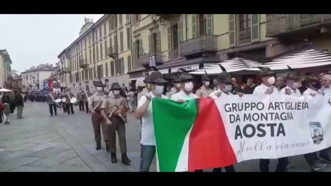 Gli artiglieri dell’Aosta sfileranno dalla stazione alla caserma Musso