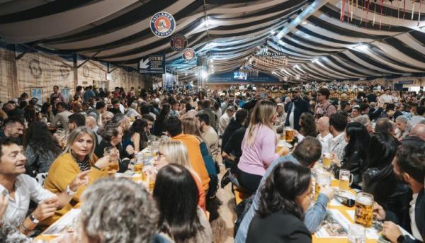 L’Oktoberfest scalda i motori 12 giorni di festa e 60 eventi